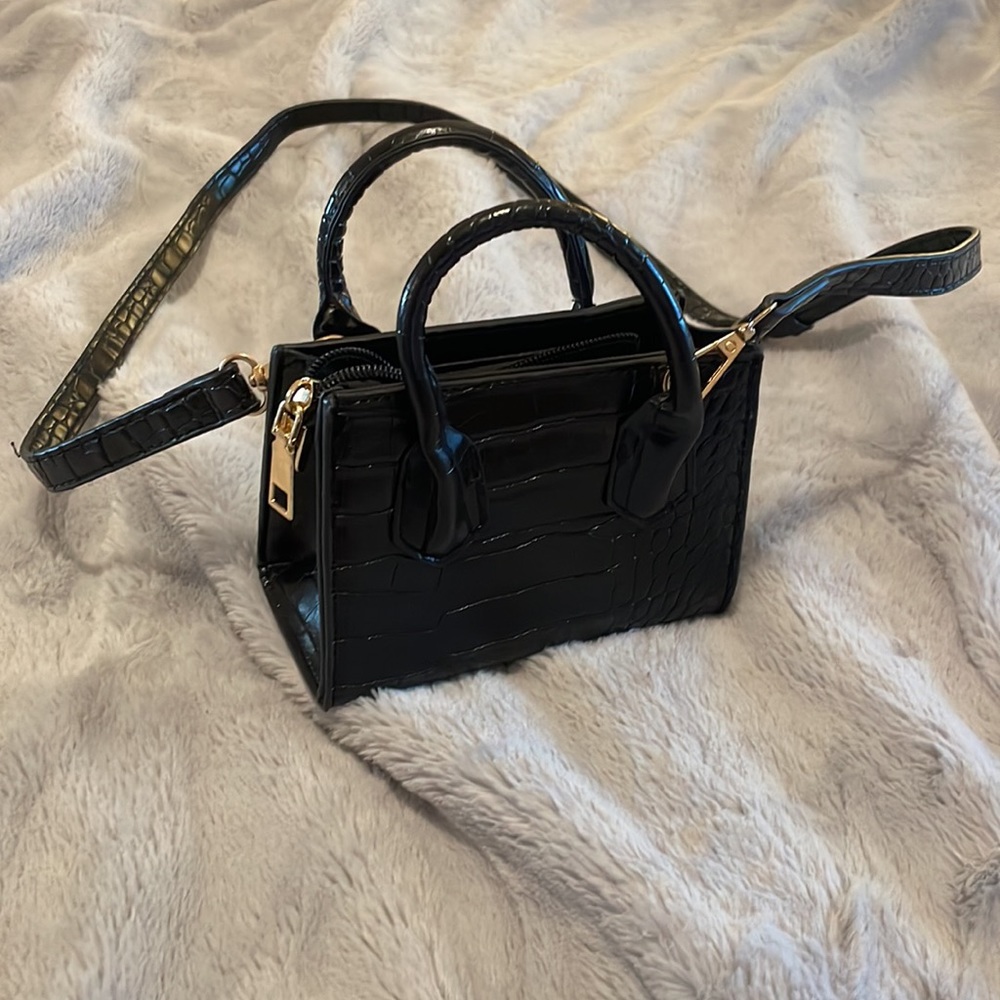 Tiny bag with removable crossbody